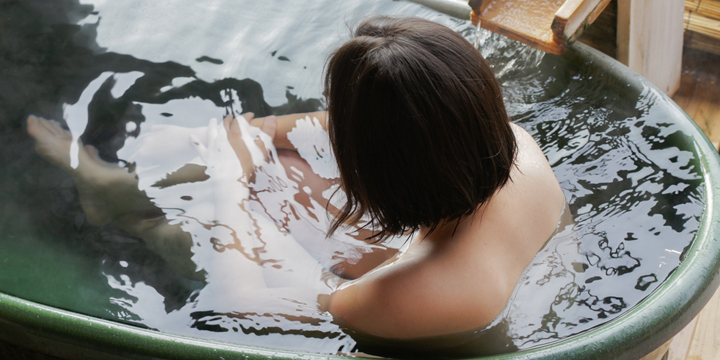 The Sensations of Onsen Water