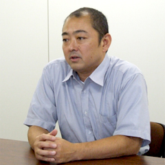 商品開発部商品企画課/井深雅治